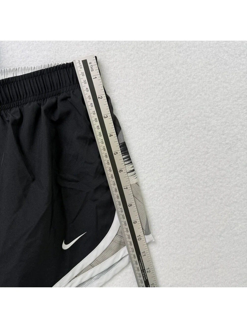 Nike Dri-FIT Tempo Lined Running Walking Shorts Women S